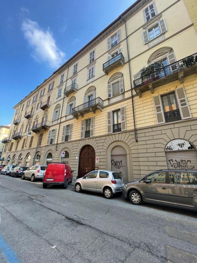 Centralissimo Appartamento Su Due Livelli 1 Турин Экстерьер фото